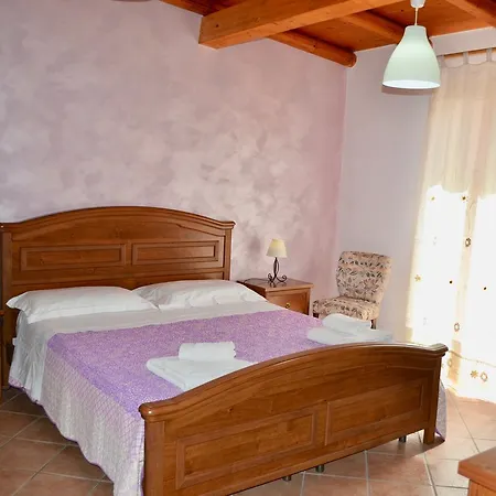 Casa Maglad 펜션 노토